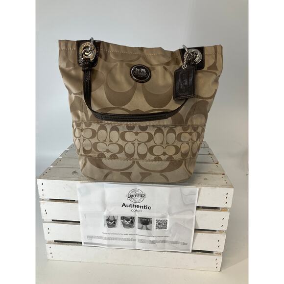 COACH 14449 LARGE TAN, BROWN SIGNAUTE PRINT SHOULDER BAG - Picture 1 of 16
